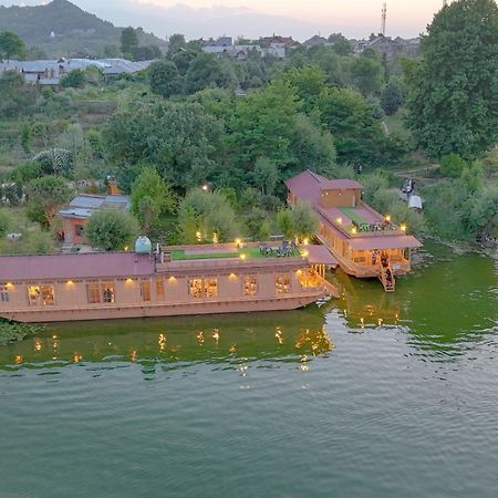 Peacock Houseboats Hotel Srinagar  Bagian luar foto