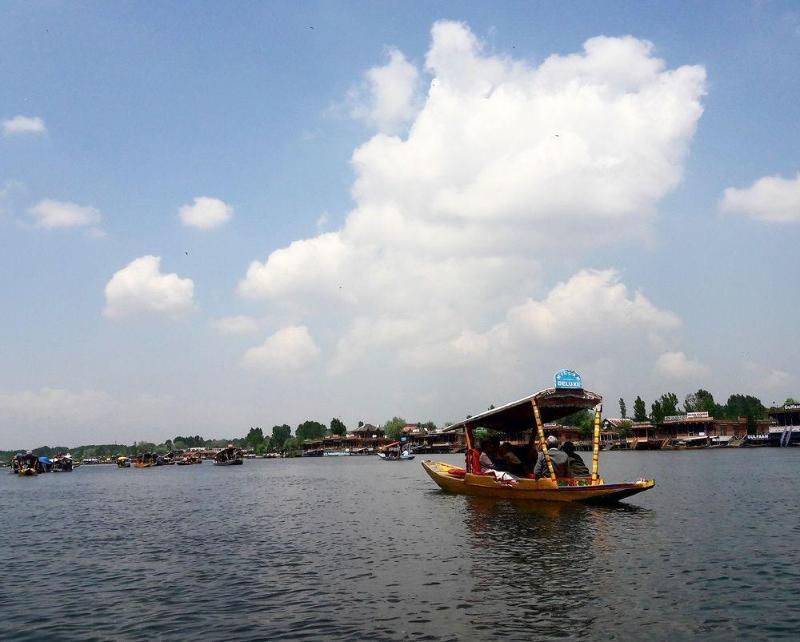 Peacock Houseboats Hotel Srinagar  Bagian luar foto